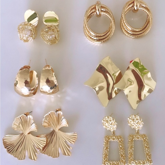 New Gorgeous Set of Trendy Earrings - Picture 3 of 8